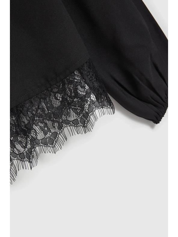 Moodo Črna srajca s čipko in napihnjenim rokavom Moodo