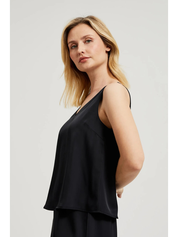 Moodo Gladka srajca z V-izrezom črna Moodo