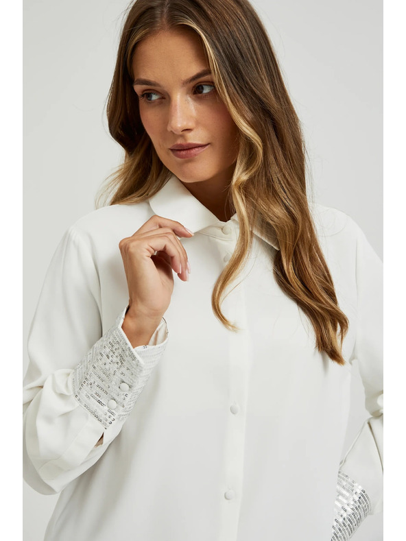 Moodo Bela srajca s bleščicami na manšetah Moodo