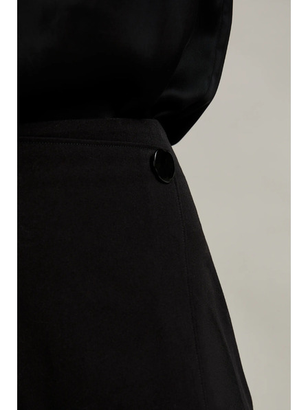 Moodo Svinčena krila z okrasnim gumbom črna Moodo