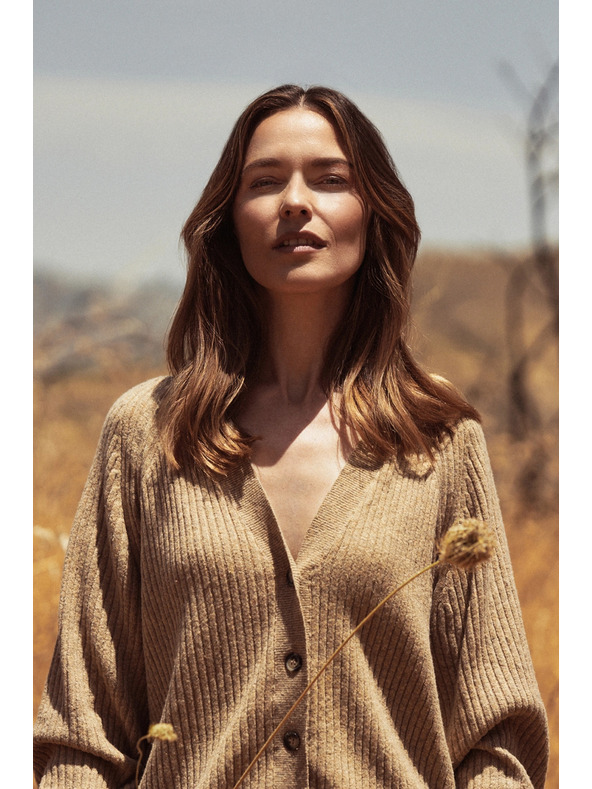 Moodo Bež kardigan na gumbe z napihnjenim rokavi Moodo