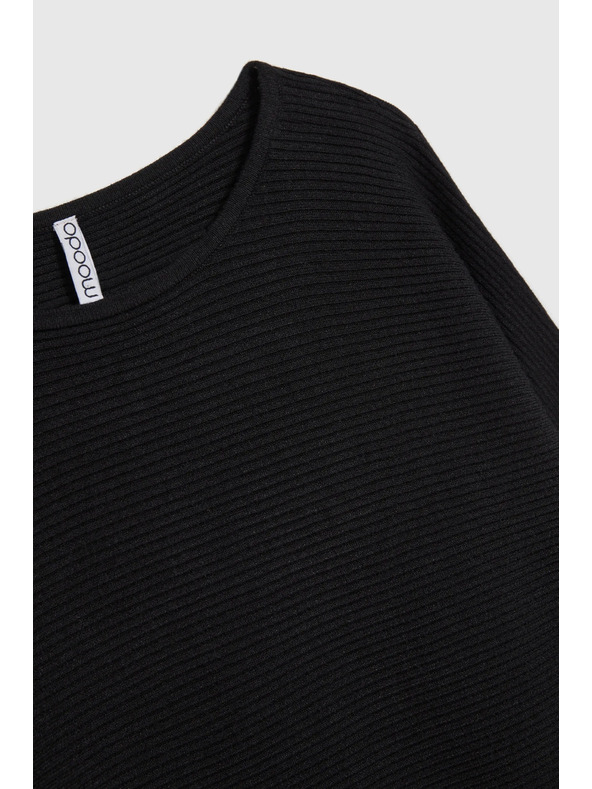 Moodo Črn pulover v stilu netopirja Moodo