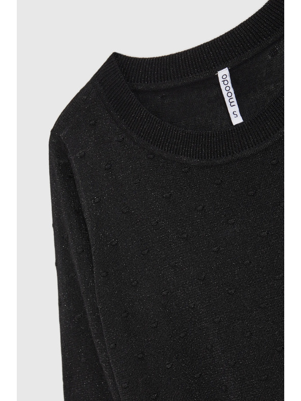 Moodo Pulover z dolgimi rokavi okrašen z metalnim nitjem črn Moodo