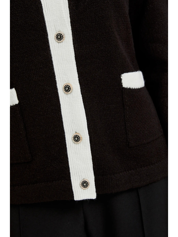 Moodo Črn kardigan z okrasnimi gumbi in dolgimi rokavi Moodo