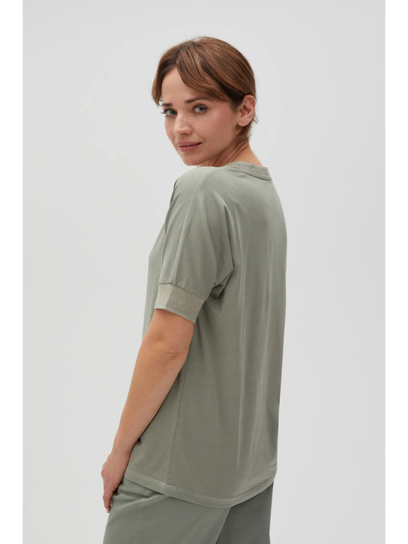 Moodo Bombažna bluza s potiskom olivna Moodo