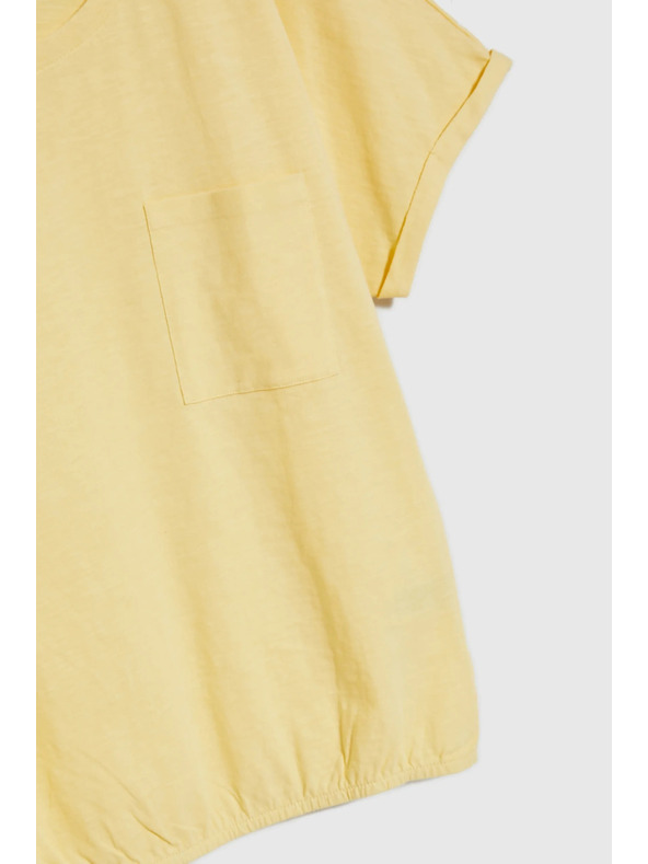 Moodo Rumena majica s žepom in gubani rokavi Moodo