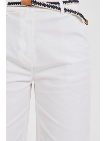 Moodo Bombažne kratke hlače z pasom bele Moodo