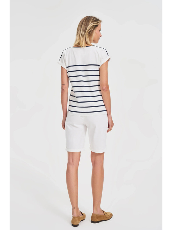 Moodo Bombažne kratke hlače z pasom bele Moodo