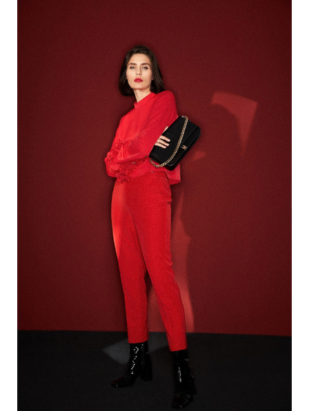 Moodo Rdeče ravne hlače s pasom Moodo