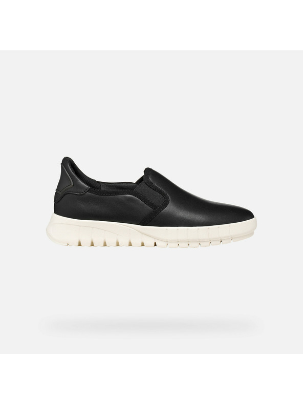 Geox Črni ženski teniski Geox Flextride Plus