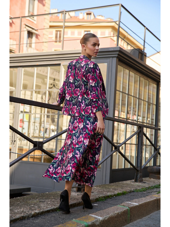 Moodo Krilo s cvetjem temno modre barve Moodo