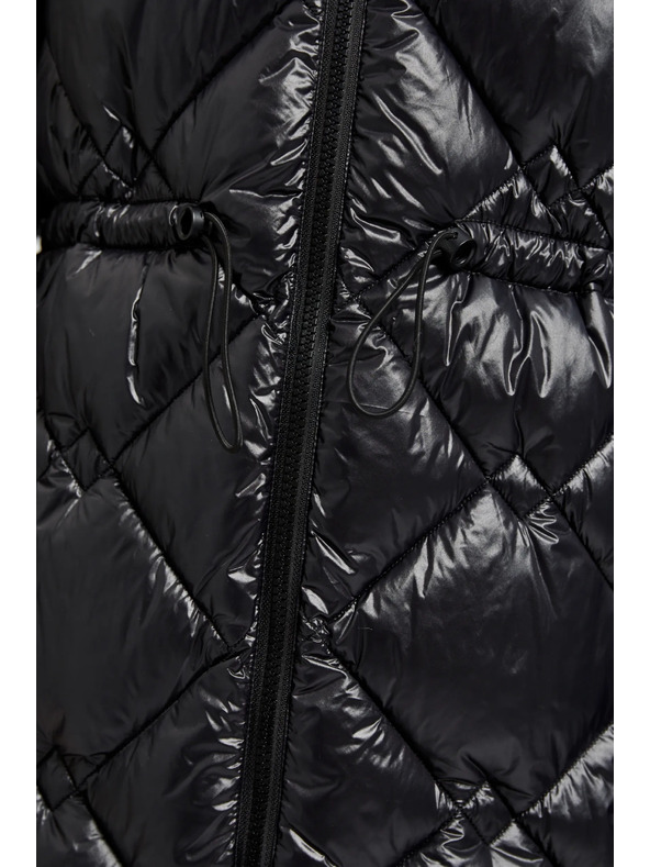 Moodo Prešita jakna z vrvjo za zatezanje črne barve Moodo