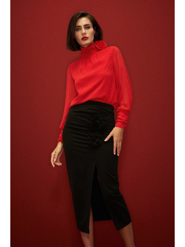 Moodo Elegantna srajca z okrasno vrtnico rdeče barve Moodo