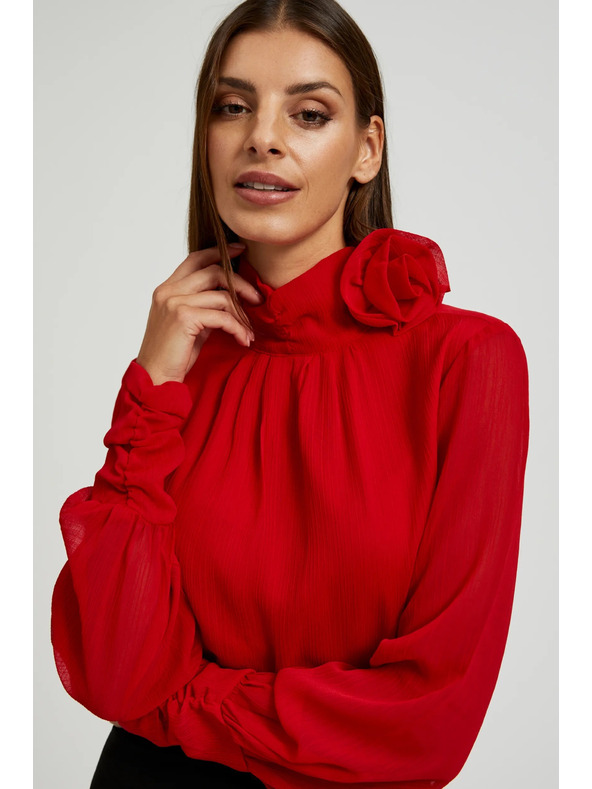 Moodo Elegantna srajca z okrasno vrtnico rdeče barve Moodo
