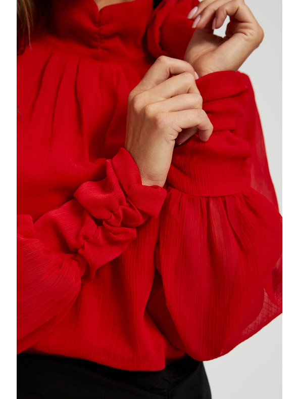 Moodo Elegantna srajca z okrasno vrtnico rdeče barve Moodo