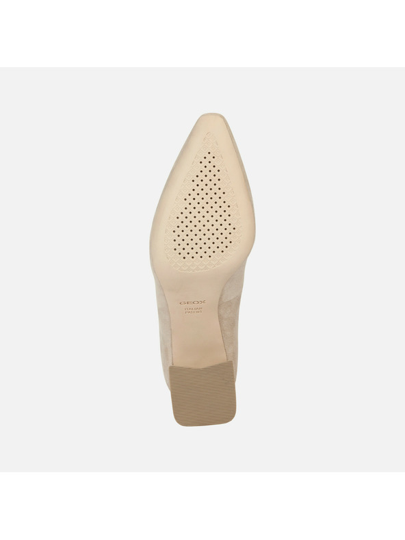 Geox Kremne ženske salonarji Geox Giselda