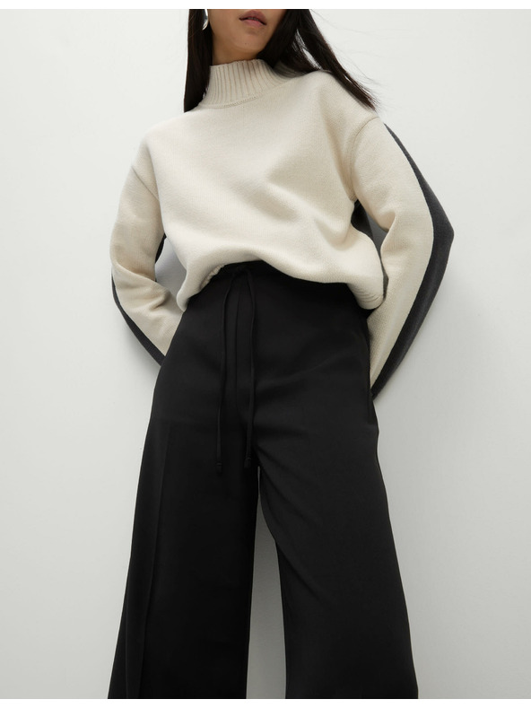 Marks & Spencer Široke hlače iz krep-a z elastičnim pasom Marks & Spencer črne