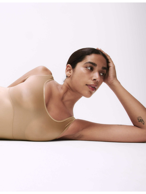 Marks & Spencer Oblačila za oblikovanje