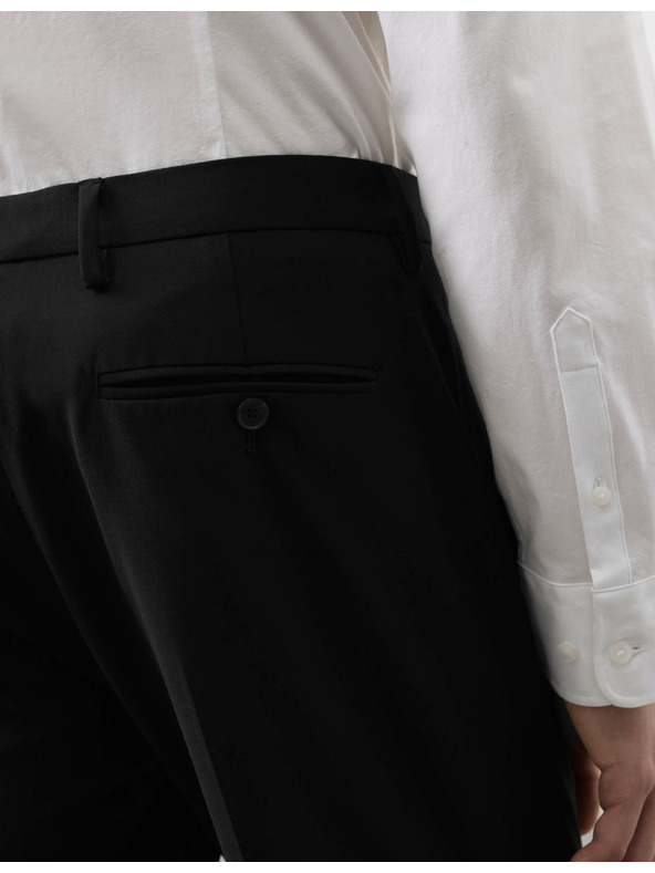 Marks & Spencer Rahlo zožene hlače iz mešanice volne Marks & Spencer