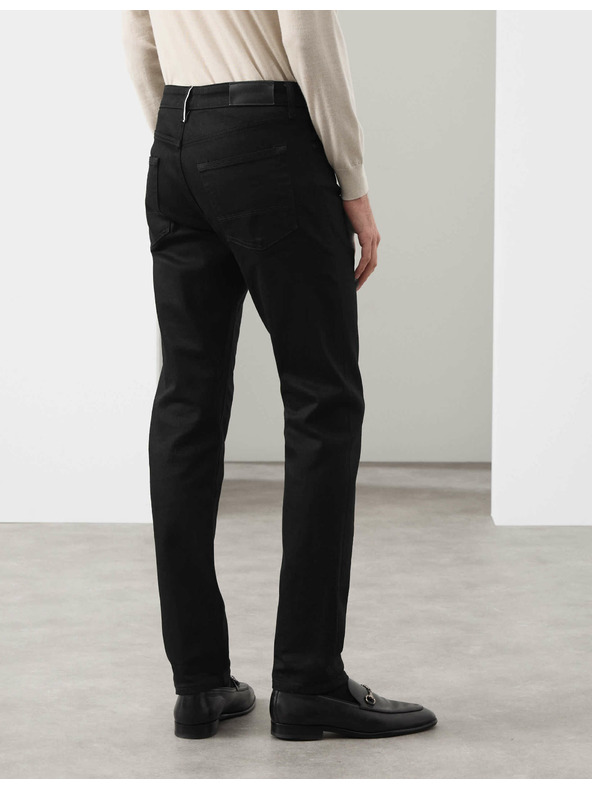 Marks & Spencer Raztegljive kavbojke v japonskem slogu, ozek rez Marks & Spencer črna