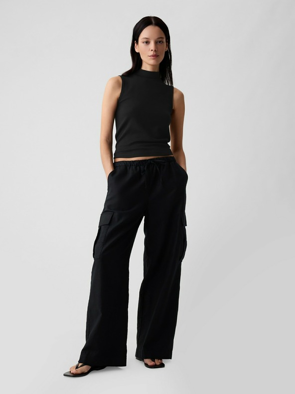 GAP Crop top na ramienka GAP