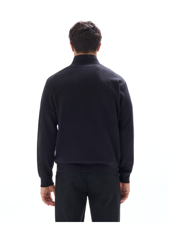 Celio Jopica Metreuk z ovratnikom