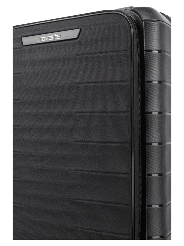 Travelite Komplet potovalnih kovčkov Travelite Mooby S,M,L Front pocket Black