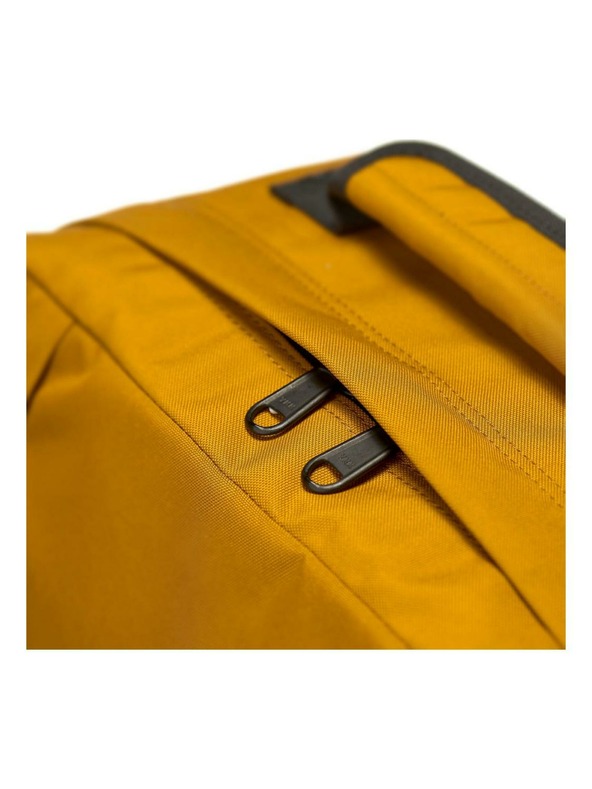 CabinZero Nahrbtnik CabinZero Classic 44L Orange Chill