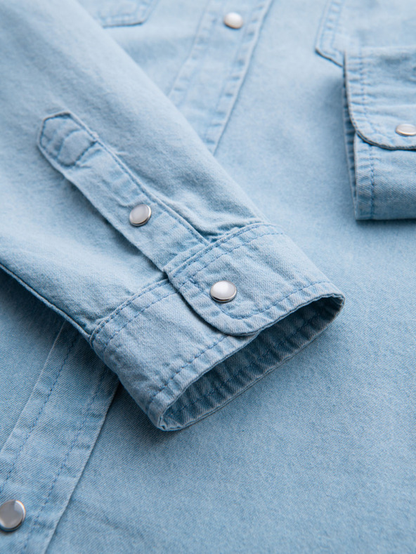 Ombre Clothing Moška jeans srajca s žepi na gumbe - svetlo modra V1 OM-SHDS-0210 Ombre Clothing