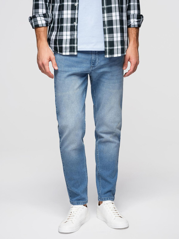 Ombre Clothing Moške jeans hlače CARROT s potrganostmi - svetlo modre V1 OM-PADP-0253 Ombre Clothing