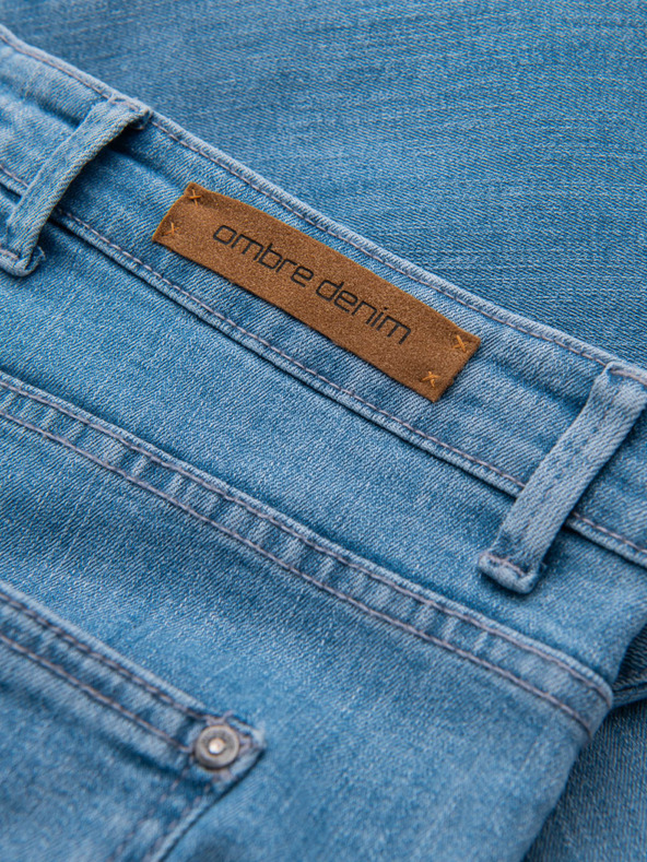 Ombre Clothing Moške klasične jeans SLIM FIT z elastanom - svetlo modre V2 OM-PADP-0216 Ombre Clothing