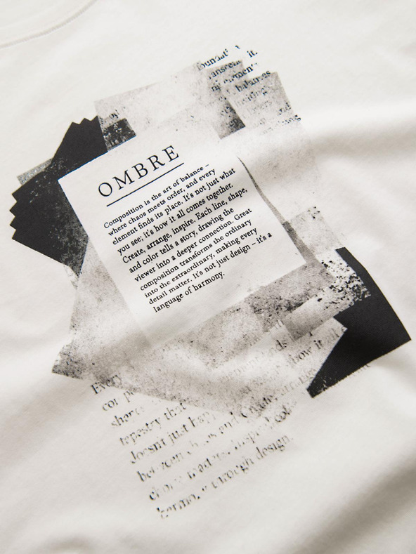 Ombre Clothing Moška bombažna majica z zanimivim tiskom na prsih - bela V2 OM-TSPT-0261 Ombre Clothing