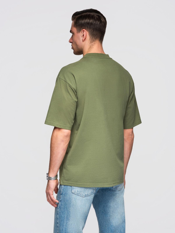 Ombre Clothing Moška bombažna majica LOOSE FIT z okroglim vratom - temno olivno zelena V8 OM-TSBC-0267 Ombre Clothing