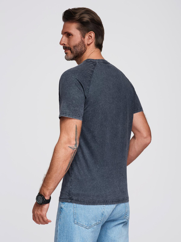 Ombre Clothing Moška majica s pranjem efektom in gumbi pri izrezu - temno modra V2 OM-TSWT-0150 Ombre Clothing