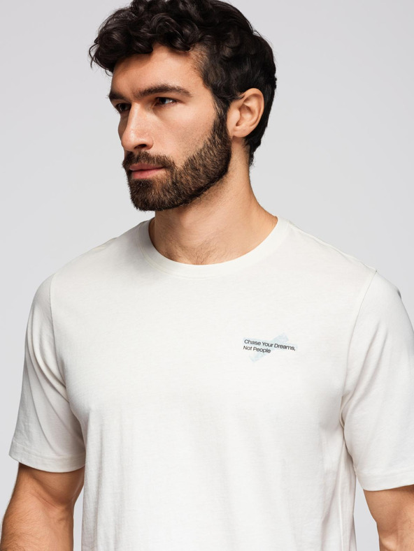 Ombre Clothing Moška majica z majhnim tiskom na prsih - bela V3 OM-TSPT-0258 Ombre Clothing