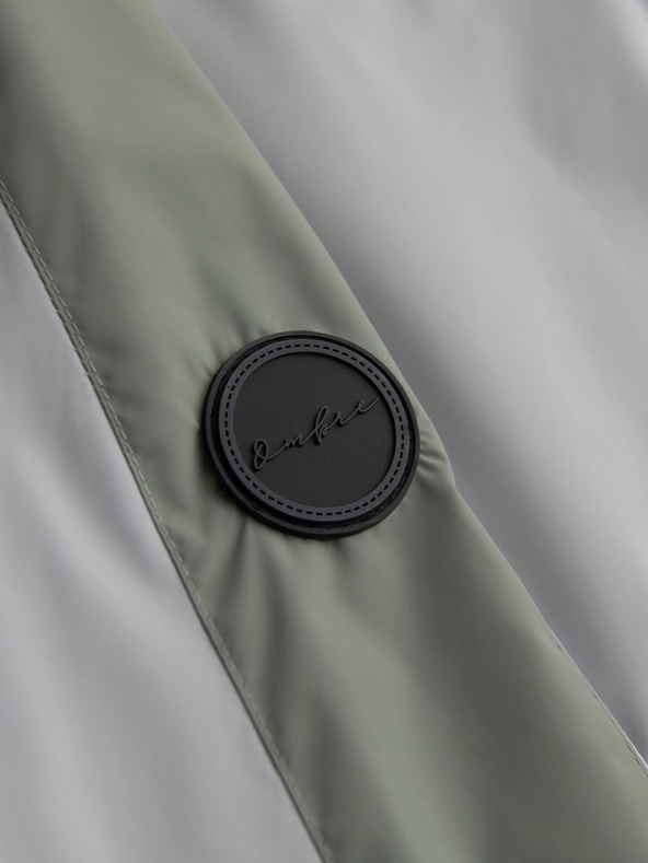 Ombre Clothing Moška kontrastna vetrovka s kapuco - olivno siva V3 OM-JANP-0228 Ombre Clothing