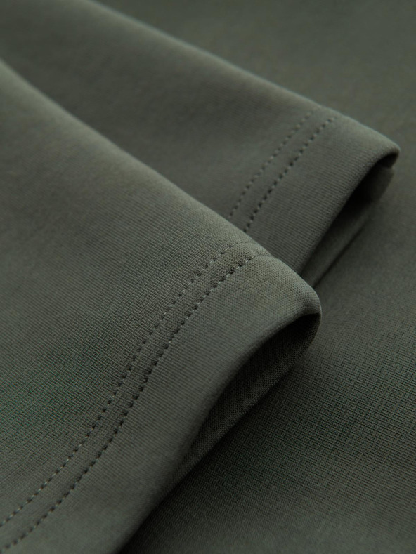 Ombre Clothing Moške jogging hlače z ravno hlačnico in gumijastimi detajli - temno olivno zelene V4 OM-PASK-0281 Ombre Clothing