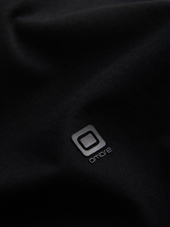 Ombre Clothing Črna moška majica z v-izrezom Ombre Clothing