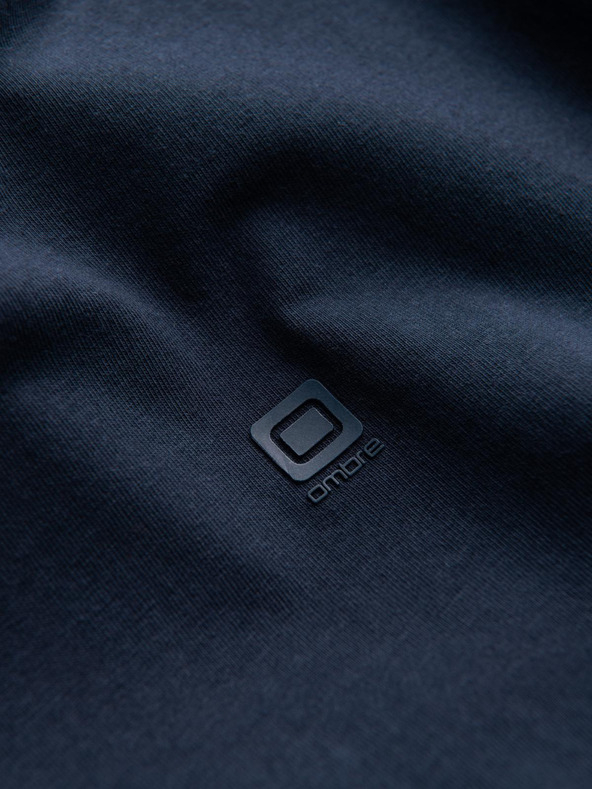 Ombre Clothing Temno modra moška majica z v-izrezom Ombre Clothing