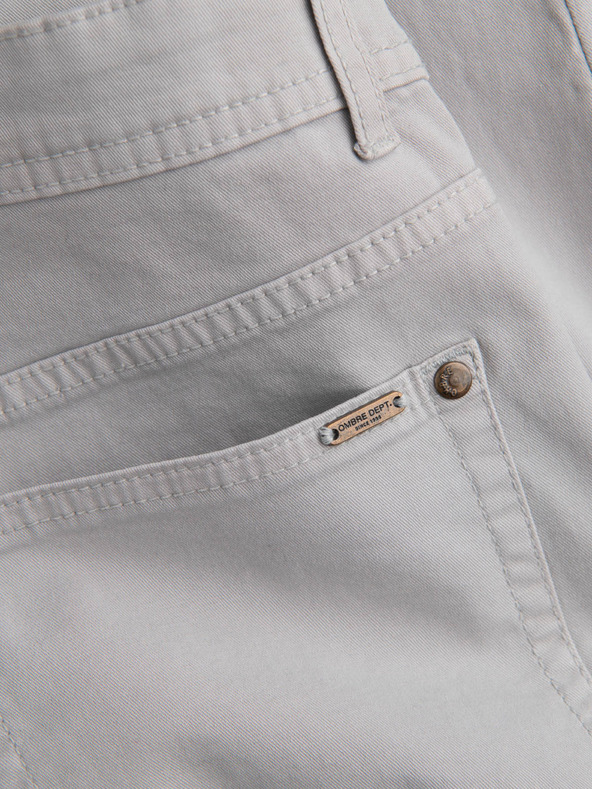 Ombre Clothing Svetlo sive moške hlače Chino Ombre Oblačila