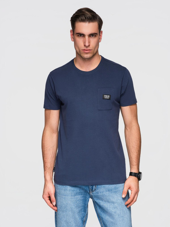 Ombre Clothing Temno modra moška majica z žepom Ombre Clothing