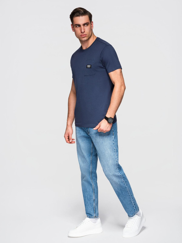 Ombre Clothing Temno modra moška majica z žepom Ombre Clothing