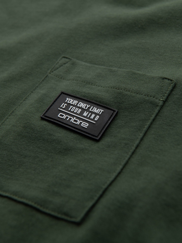 Ombre Clothing Zelena moška majica z žepom Ombre Clothing