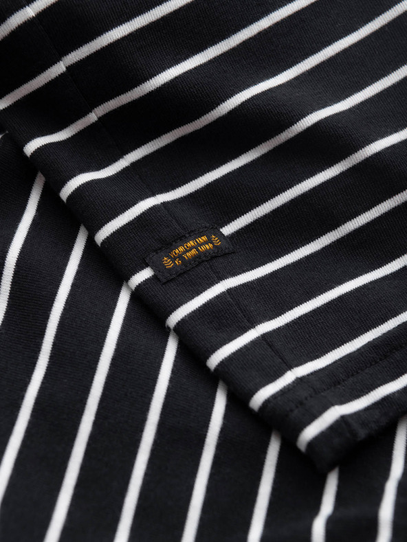 Ombre Clothing Moška črtasta majica z našitkom Ombre Clothing