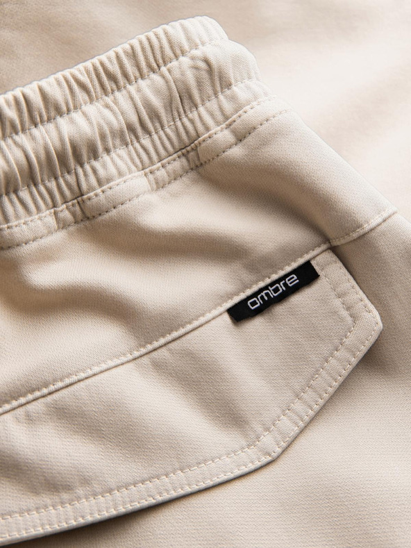 Ombre Clothing Moške pletene trenirke s tovornimi žepi krem barve Ombre Clothing