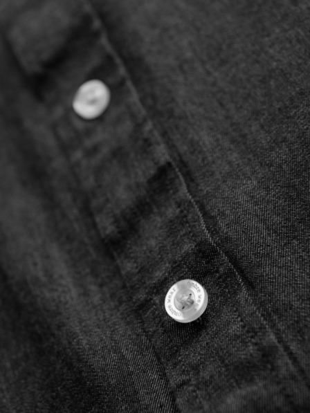 Ombre Clothing Moška jeans srajca z vezeno žepom Ombre Clothing