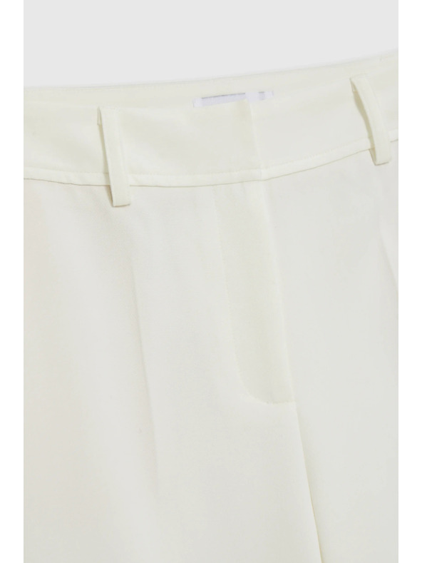 Moodo Hlače s širokimi nohavicami v ognju bele Moodo