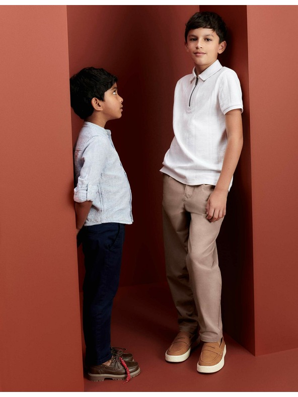 Marks & Spencer Chino hlače z visoko vsebnostjo bombaža (2–8 let) Marks & Spencer mornarsko modra