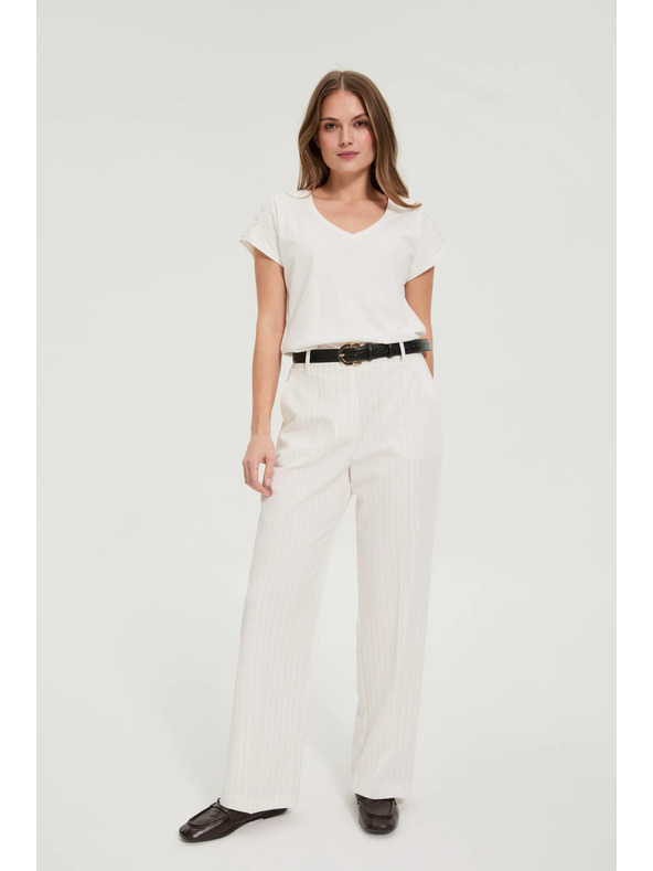 Moodo Bluza s čipko na rokavih bela Moodo