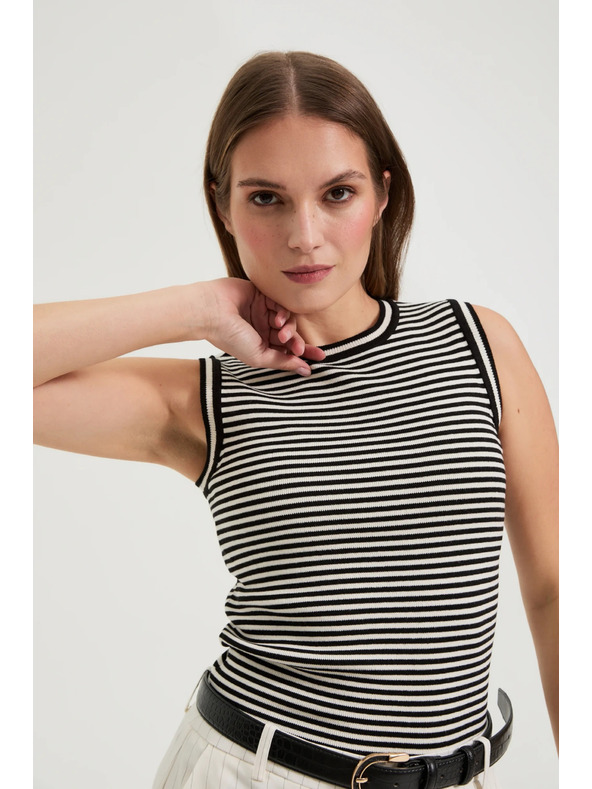 Moodo Top v črtah belo-črn Moodo